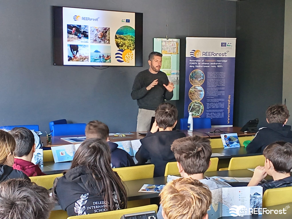 Davide Virzi presenting the REEForest project to students from the Deledda International School